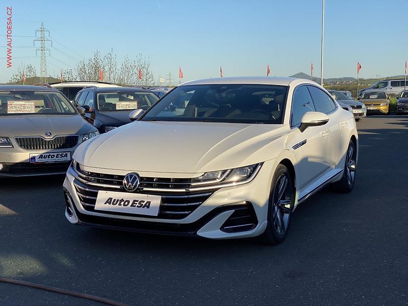 Volkswagen Arteon (2022) 2.0 TSi, ČR, R-Line, DSG - fotka 3 z 16