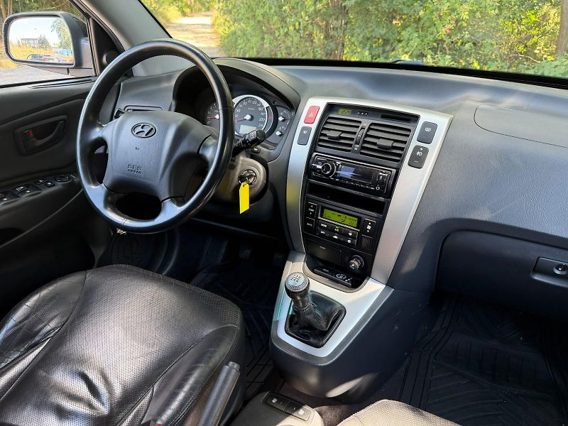 Hyundai Tucson (2005) 2.0CRDi,83kw 4x4 - fotka 15 z 23