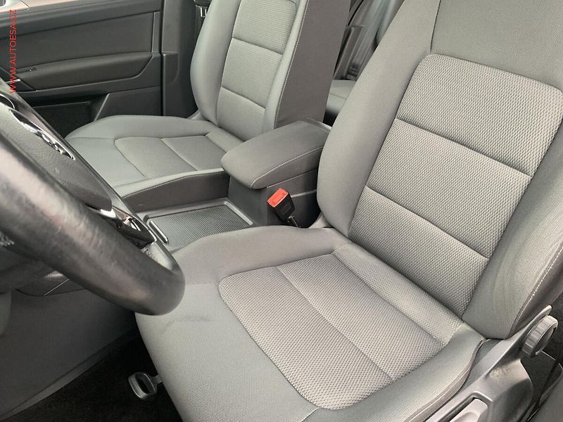 Volkswagen Golf Sportsvan (2014) 1.2 TSi, Comfortline - fotka 9 z 20