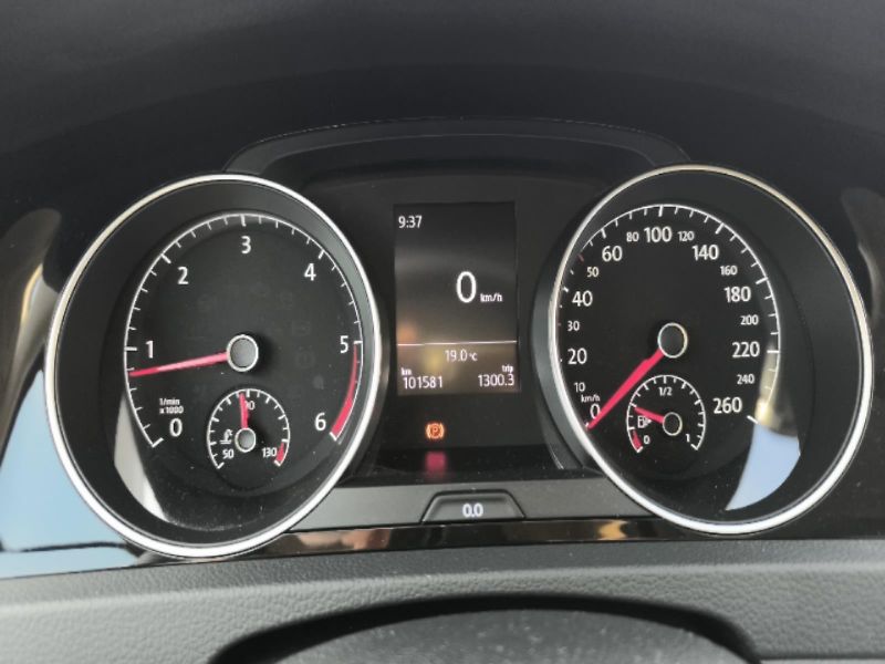 Volkswagen Golf 2.0 TDi 4x4 - fotka 12 z 25