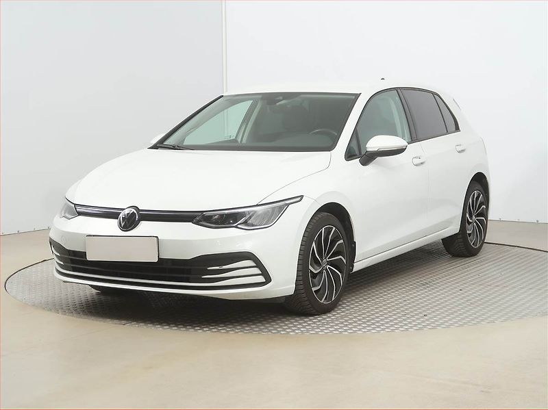 Volkswagen Golf (2022) 2.0 TDI, ČR,1.maj, Tempomat - fotka 2 z 17