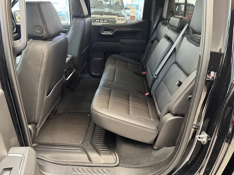 Chevrolet Silverado High Country 6,2 V8 + LPG - fotka 12 z 57