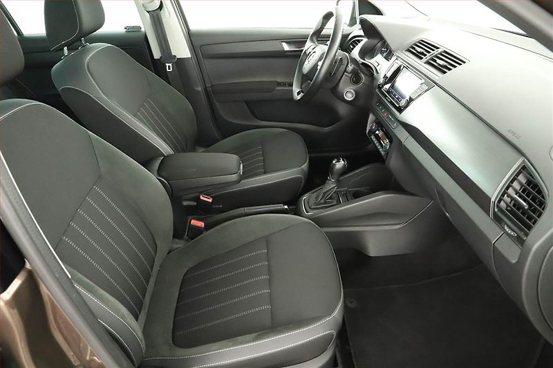Škoda Fabia (2021) Style 1.0 TSI, Automat - fotka 7 z 15