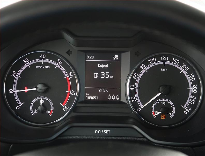 Škoda Octavia (2018) Ambition Plus 1.0 TSI - fotka 11 z 18