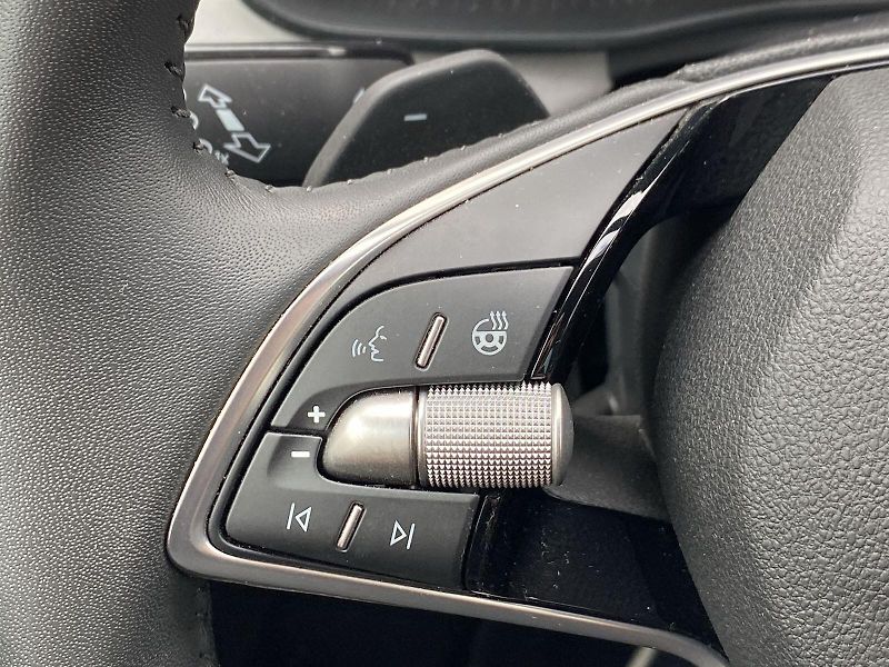 Škoda Scala (2025) 1.0 TSI DSG Top Selection - fotka 24 z 35