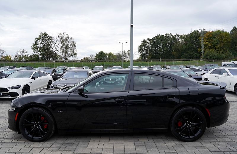 Dodge Charger 5.7 V8 Hemi R/T, kůže/AT/375 P - fotka 3 z 44