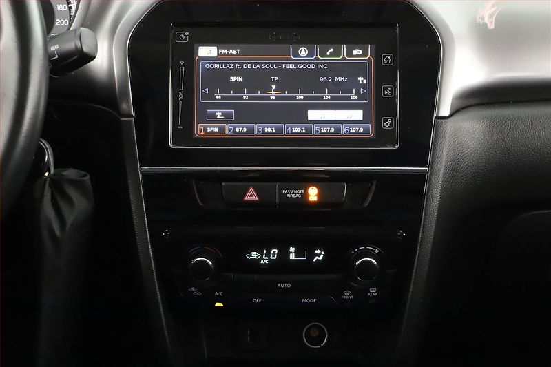 Suzuki Vitara (2021) 1.4 BoosterJet, ČR,1.maj - fotka 9 z 13