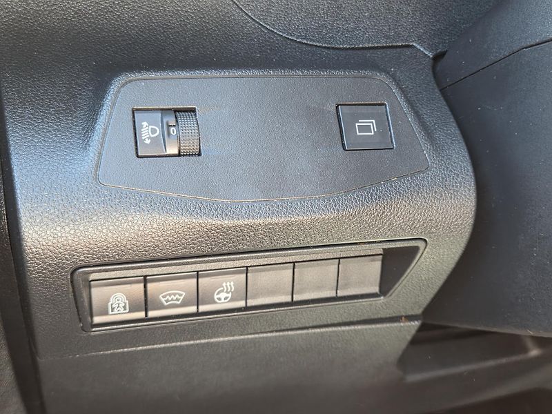 Peugeot Rifter (2024) 1.5BHDi 130 LONG GT EAT8 - fotka 26 z 32