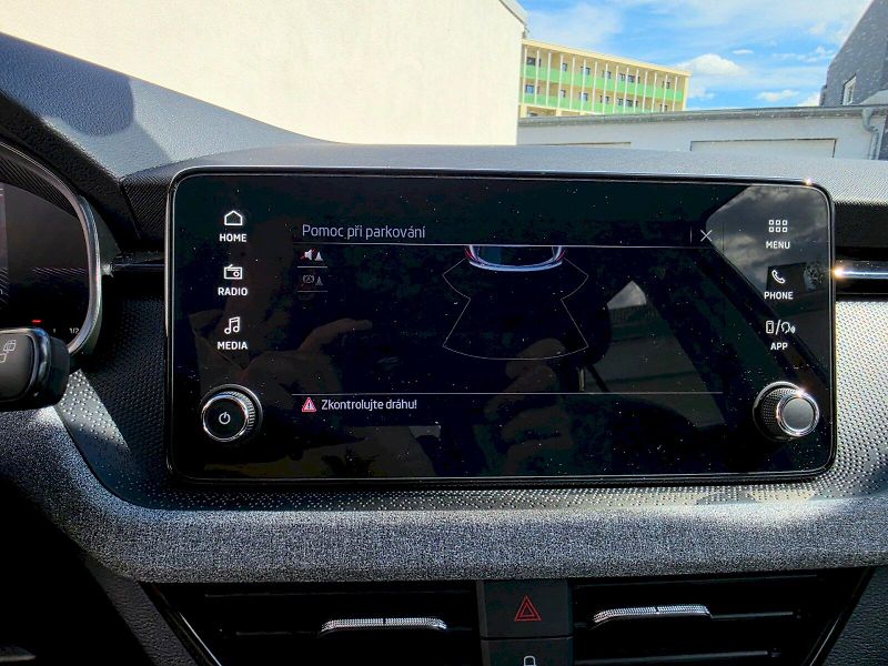 Škoda Kamiq (2025) 1,0TSI 85KW SELECTION - fotka 8 z 30