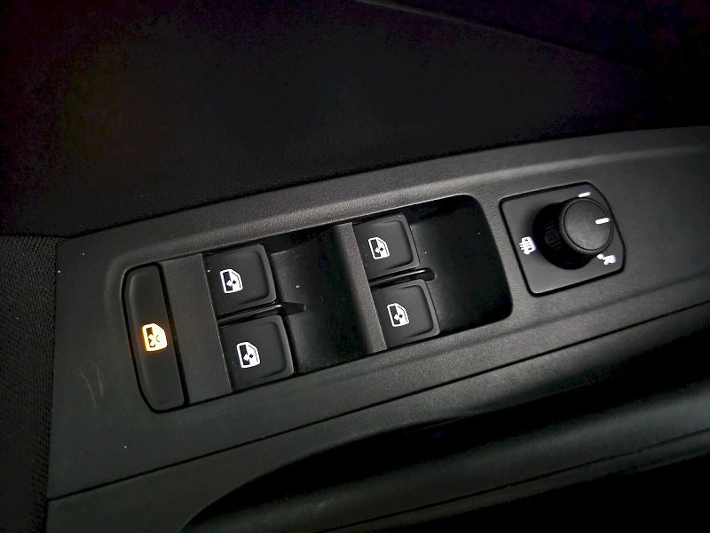 Škoda Fabia (2025) 1.0 TSI 70kW SELECTION - fotka 16 z 27
