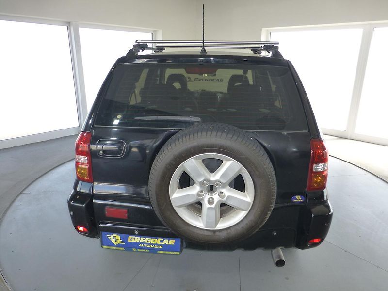 Toyota RAV4 (2004) 2,0D*DIGI**ALU**PARK.S***4X4 - fotka 7 z 24