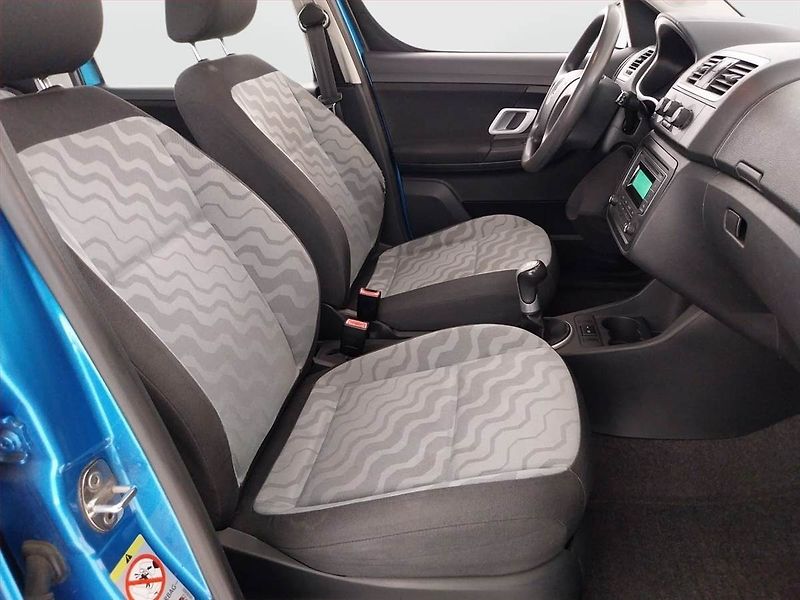 Škoda Roomster (2008) Ambition 1.4 16V, po STK - fotka 9 z 17
