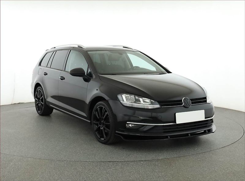Volkswagen Golf (2017) 1.6 TDI, Serv.kniha, Navi - fotografie inzerátu