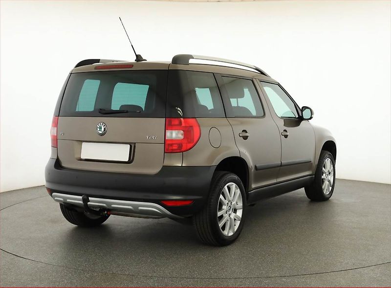 Škoda Yeti (2010) 1.4 TSI, Navi, Tempomat - fotka 5 z 18