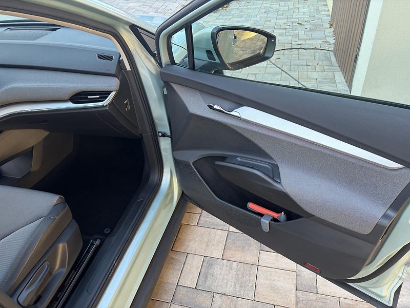 Škoda Enyaq (2021) 60, panorama, TA, tazne - fotka 12 z 17