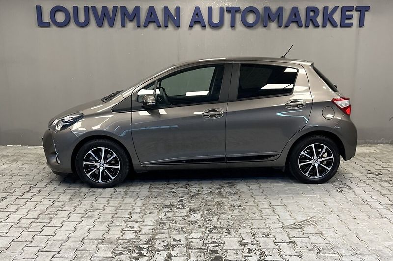 Toyota Yaris 1.5 AT ACTIVE TREND - fotka 3 z 15