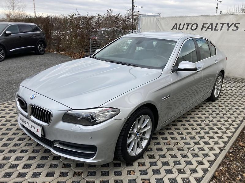 BMW Řada 5 2,0 525 XD ČR servis - fotka 4 z 29