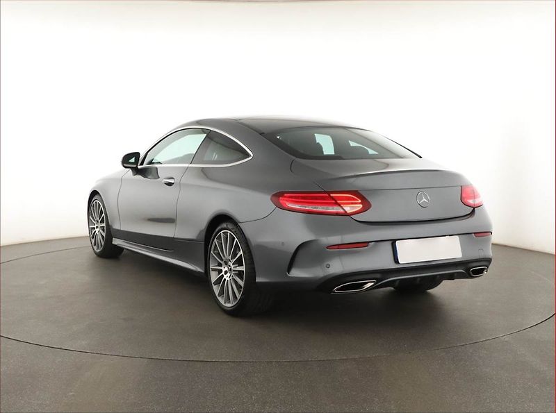 Mercedes-Benz Třídy C (2016) C 400 4MATIC - fotka 4 z 21