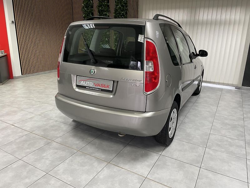 Škoda Roomster 1.2 HTp AC ČR SERVISKA - fotka 10 z 22