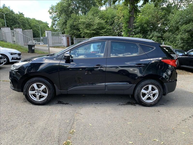 Hyundai ix35 2,0 CRDI AUTOMAT 4x4 ČR,SERVIS - fotka 5 z 17