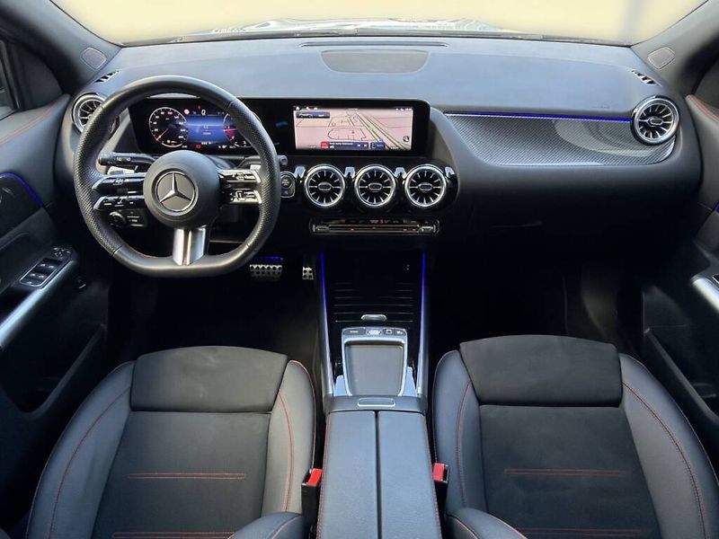Mercedes-Benz GLA (2024) 200 d 4M - fotka 12 z 29