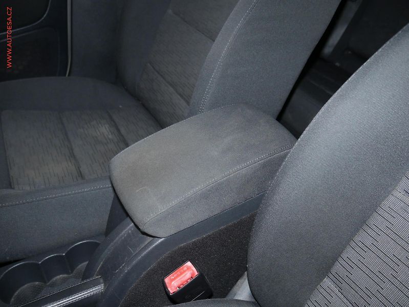 Škoda Octavia (2012) 1.6 TDI, ČR, AC, TZ, temp - fotka 17 z 17