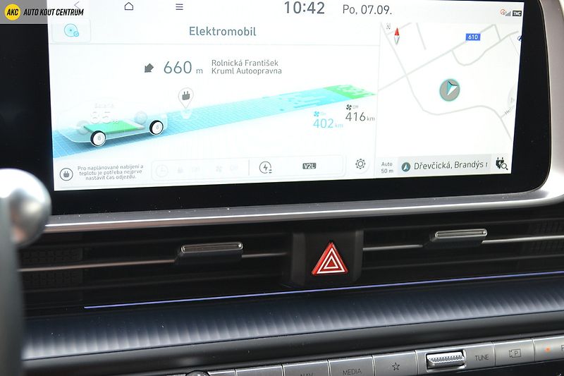 Hyundai Ioniq 6 239KW 4x4 POWER 77kWh STYLE PR - fotka 40 z 74