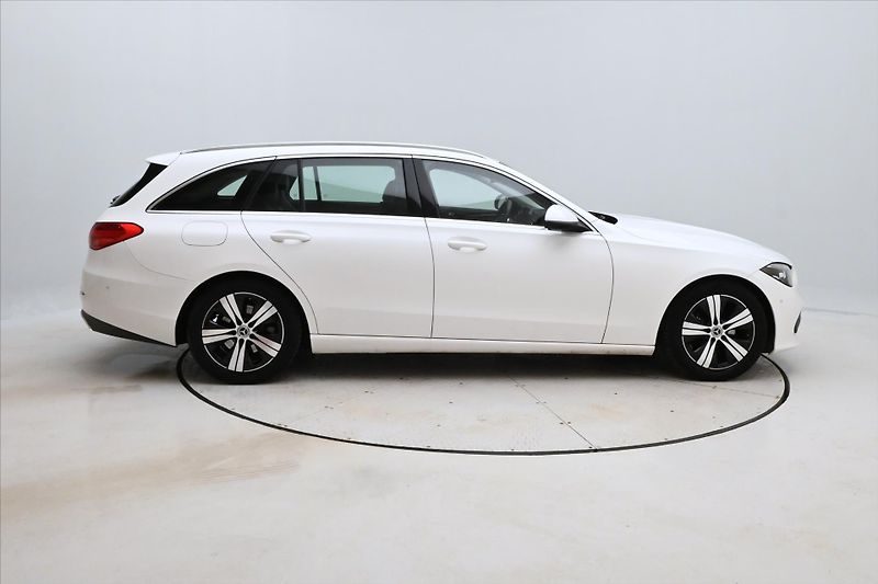 Mercedes-Benz Třídy C 2,0 220d 147 kW 9G Tronic TAŽN - fotka 4 z 32