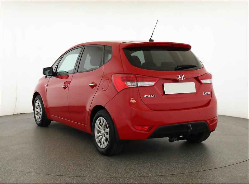 Hyundai ix20 (2019) 1.6 CVVT, Serv.kniha - fotka 4 z 14