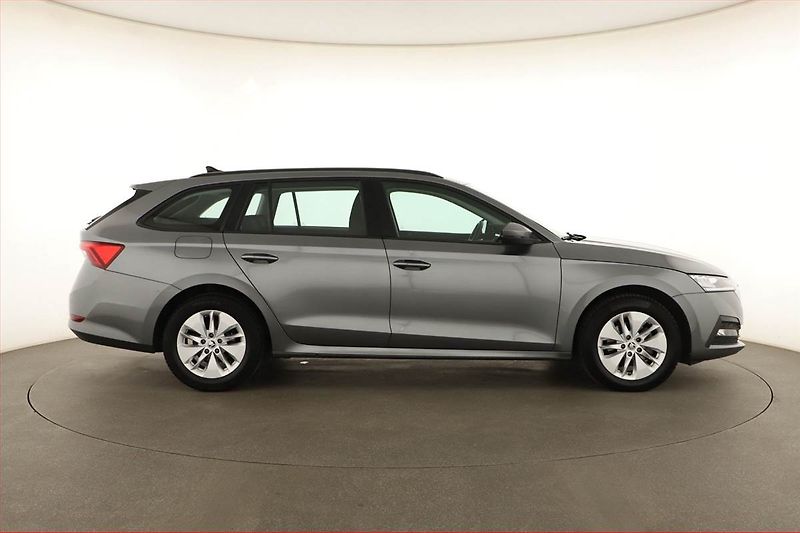 Škoda Octavia (2023) 2.0 TDI, Automat, Navi - fotka 6 z 14
