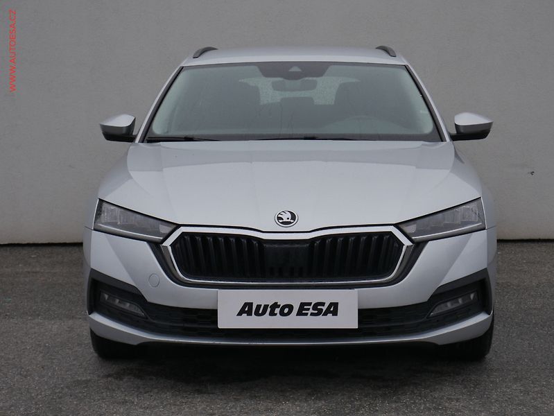 Škoda Octavia (2020) 2.0 TDI, ČR, Ambition, LED - fotka 2 z 21