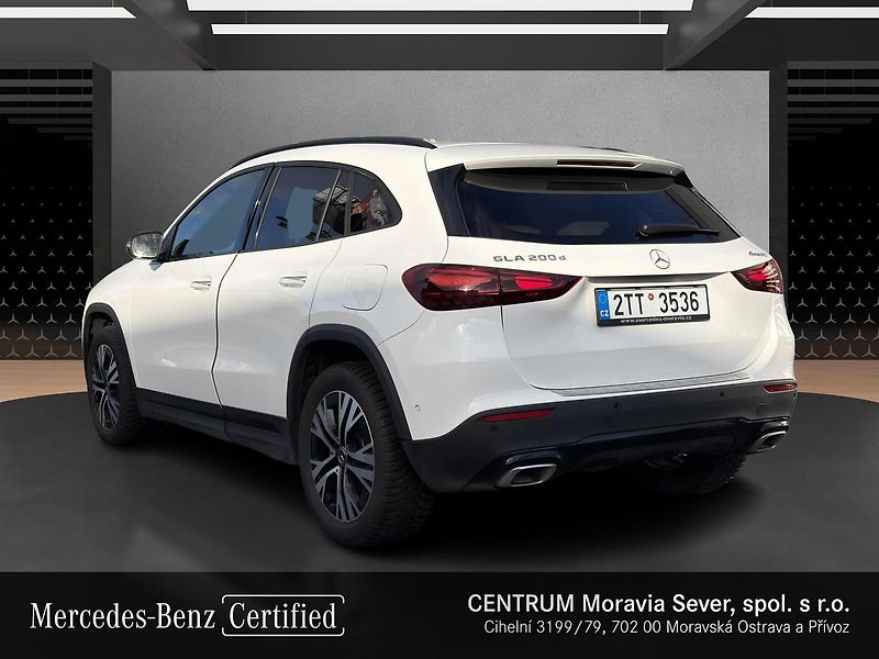 Mercedes-Benz GLA 200d 4MATIC - fotka 3 z 15