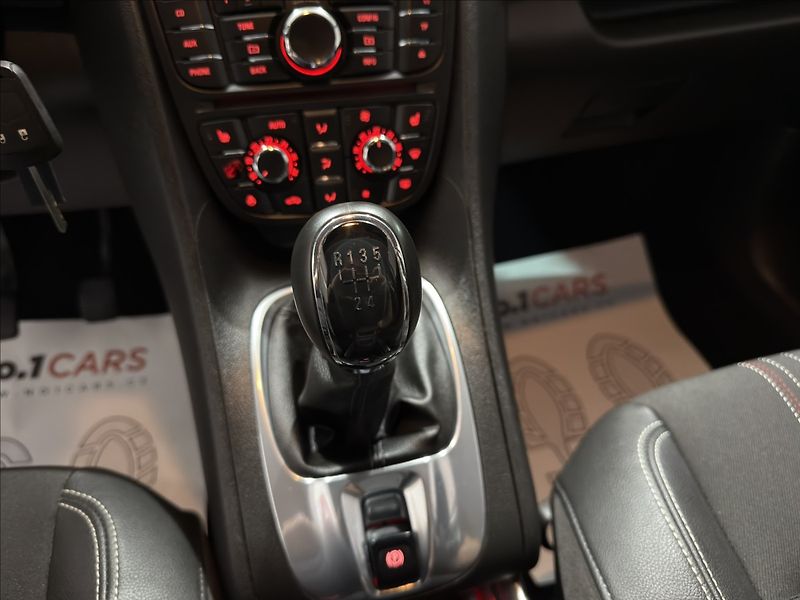 Opel Meriva 1,4   TURBO EDICE 150 FLEXFIX - fotka 18 z 39