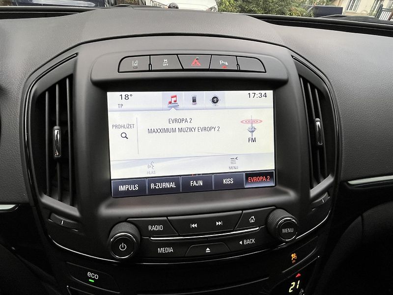 Opel Insignia (2015) 2.0 CDTi, NOVÉ ČR - fotka 26 z 33