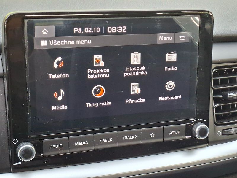 Kia Stonic (2021) 1.2i 61kW COMFORT -1.MAJITEL - fotka 16 z 30