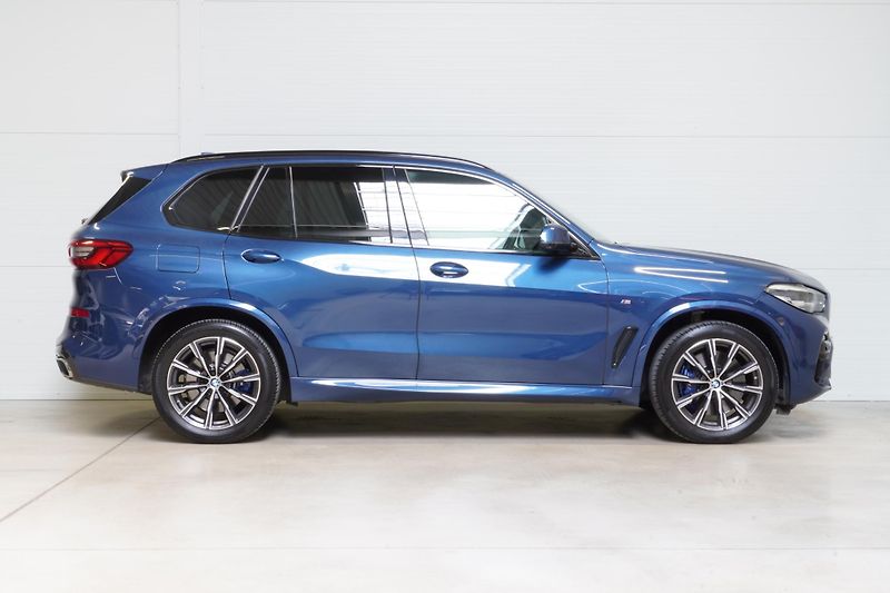 BMW X5 Xdrive30d,Mpaket,ČR,DPH,HUD - fotka 4 z 40