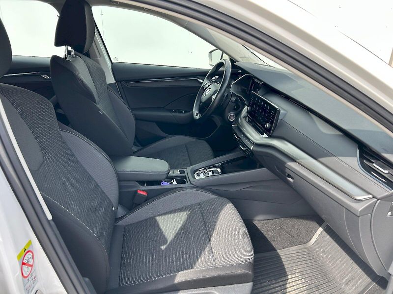 Škoda Octavia (2023) OCT.COM AMB TD 110/2.0 A7A - fotka 8 z 26