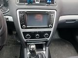 Škoda Octavia 1,6   TDI KOMBI 77KW AMBITION - náhled 10