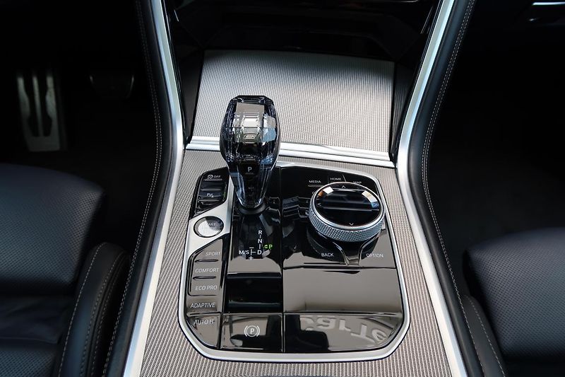 BMW Řada 8 840d xDrive Gran Coupé - fotka 9 z 16