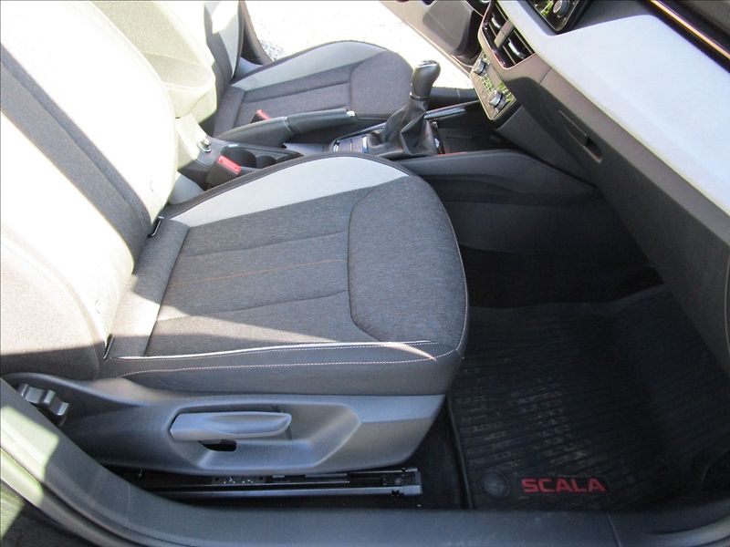 Škoda Scala 1.0TSi  130 Let Premium, 1. ma - fotka 18 z 43