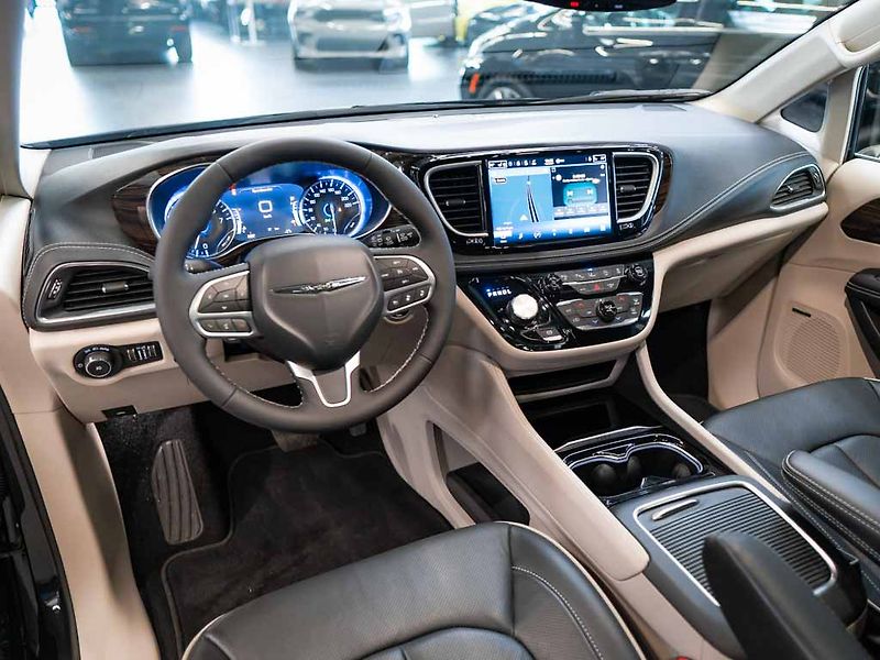 Chrysler Pacifica (2022) 3.6 Limited AWD, 360 Cam, ACC - fotka 23 z 44