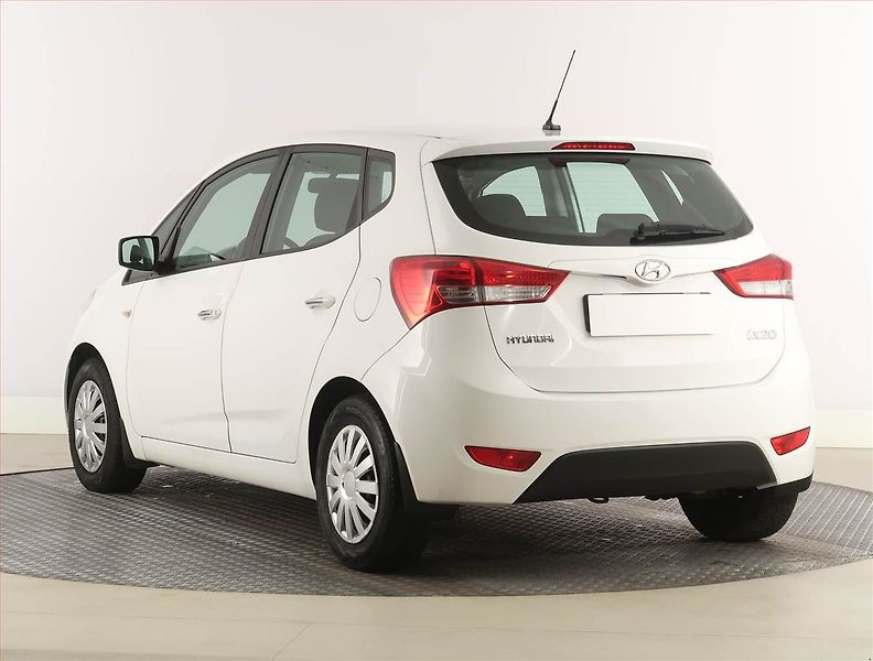 Hyundai ix20 (2019) 1.6 CVVT, Serv.kniha - fotka 4 z 16