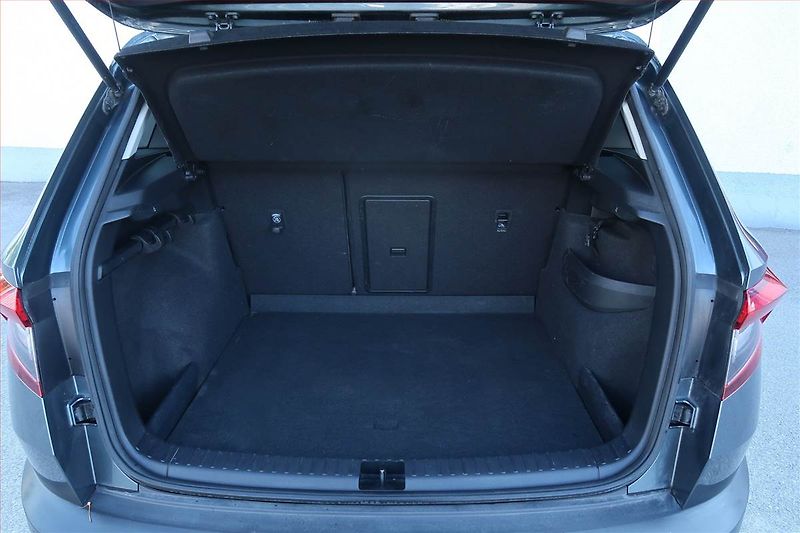 Škoda Karoq (2019) 1.6 TDI, Tempomat - fotka 14 z 25