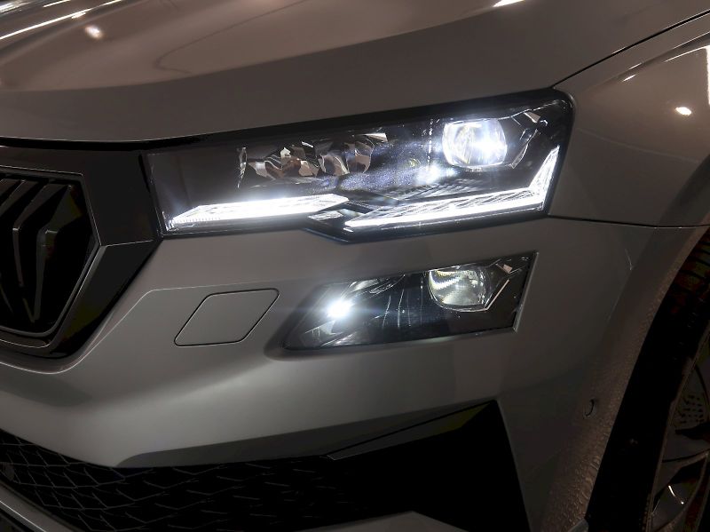 Škoda Karoq (2026) SPORTLINE 1.5TSI 110KW DSG - fotka 10 z 43