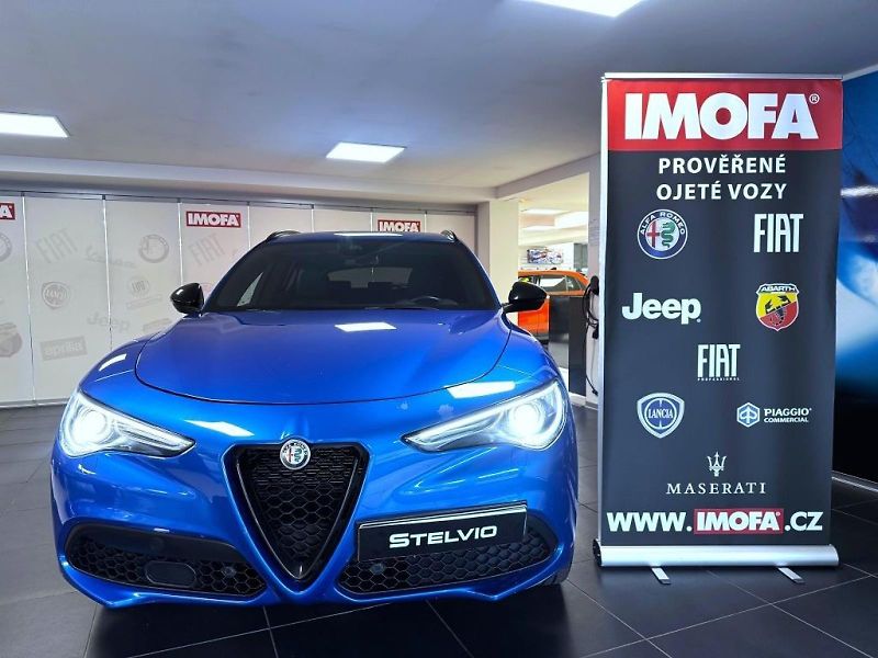 Alfa Romeo Stelvio (2023) 2.0T 280k AT8 ZF Q4 4x4 Veloce - fotka 2 z 19