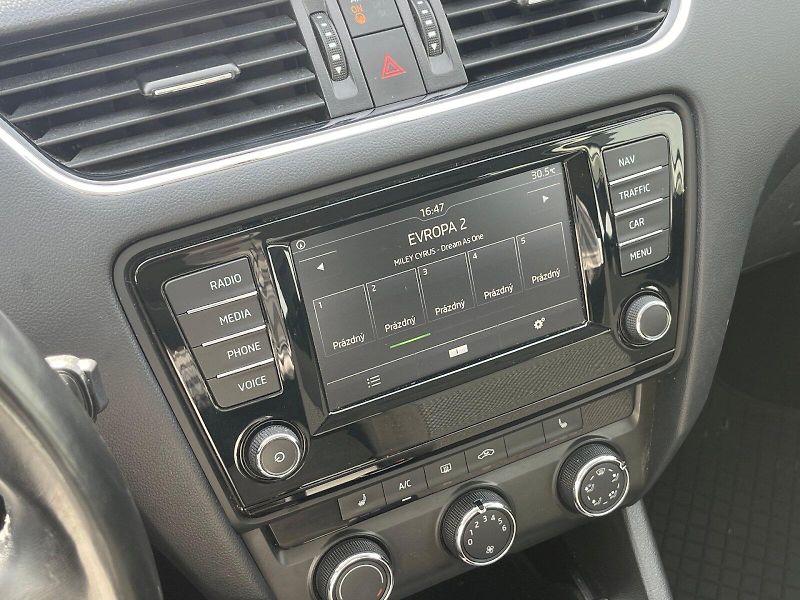 Škoda Octavia (2016) Combi 1,6 TDI / 81 kW Ambition - fotka 24 z 30