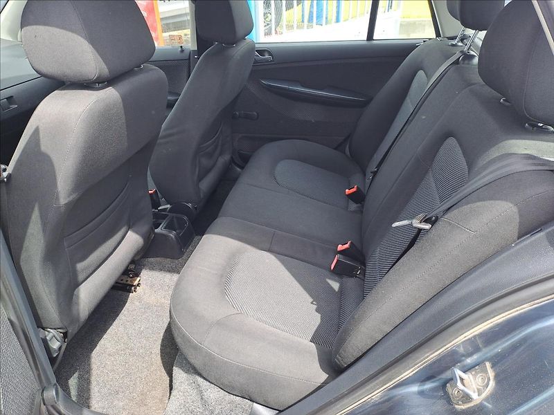 Škoda Fabia 1,9 SDI KLIMA - fotka 6 z 13