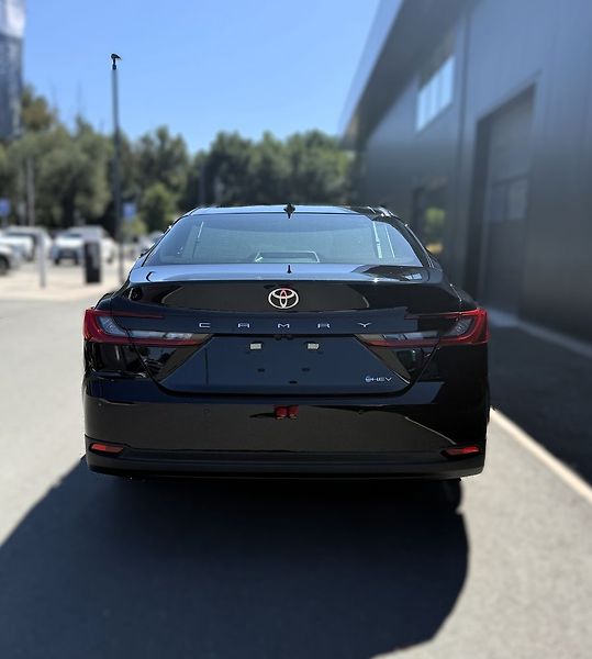 Toyota Camry Executive - fotka 5 z 8
