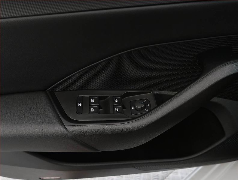 Škoda Octavia (2022) Style 1.0 TSI, Serv.kniha - fotka 26 z 26
