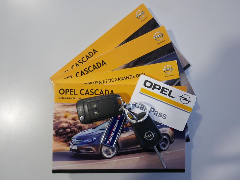 Opel Cascada 1,4 Turbo Cosmo REZERVACE - fotka 39 z 45